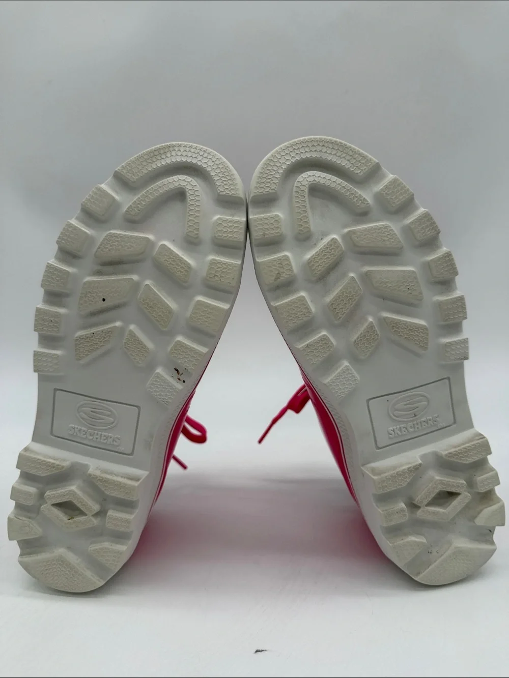 Skechers Women's 155201 Hot Pink Patent Roadies 90sBBY Casual Shoes Size 7.5